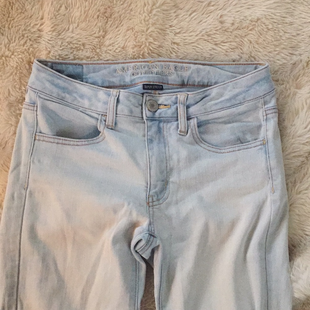 AEO Light Wash Jeggings